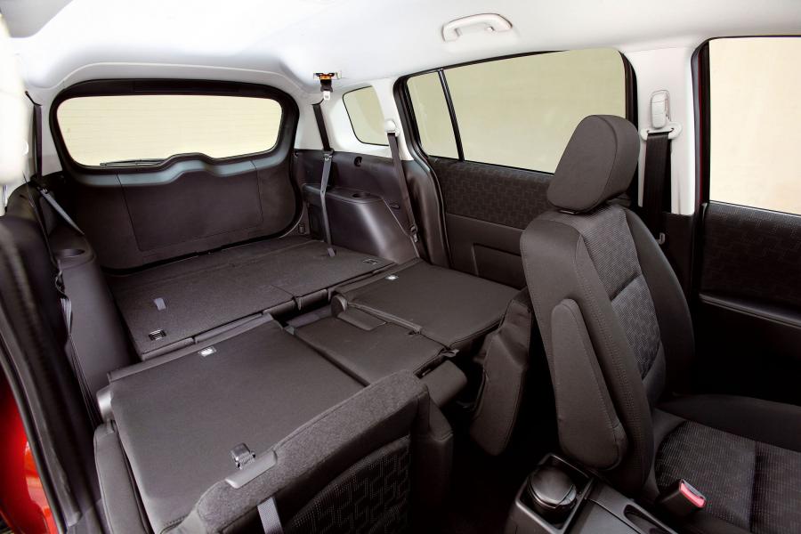  Mazda5 2006 года  (фото 63 из 129)